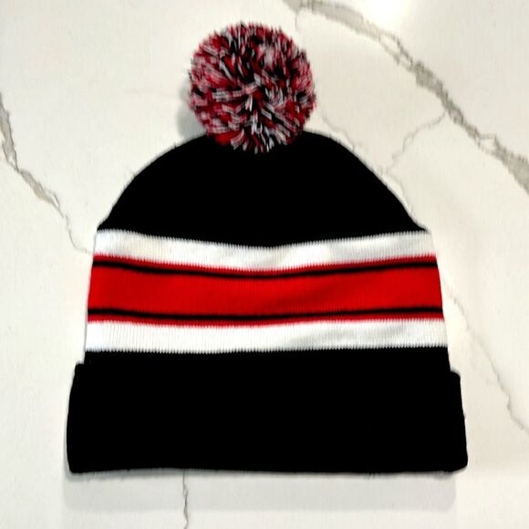 Chicago Red Black Knit Beanie Winter Snow Hat Basketball Bulls - Picture 2 of 3